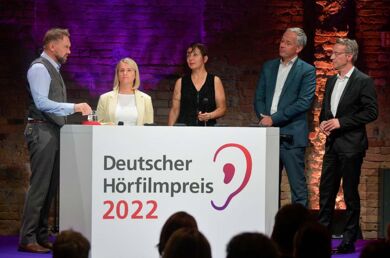 Steven Gätjen, Verena Bentele, Nicola Foltys (ZDF), Dr. Wolf Osthaus (Netflix), Niels Rasmussen (NDR)