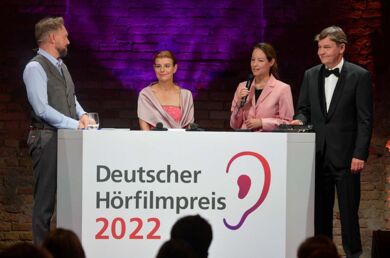 Steven Gätjen, Dr. Ulrike Haus (Novartis Pharma GmbH), Christina Clausen (Pfizer Deutschland), Andreas Bethke